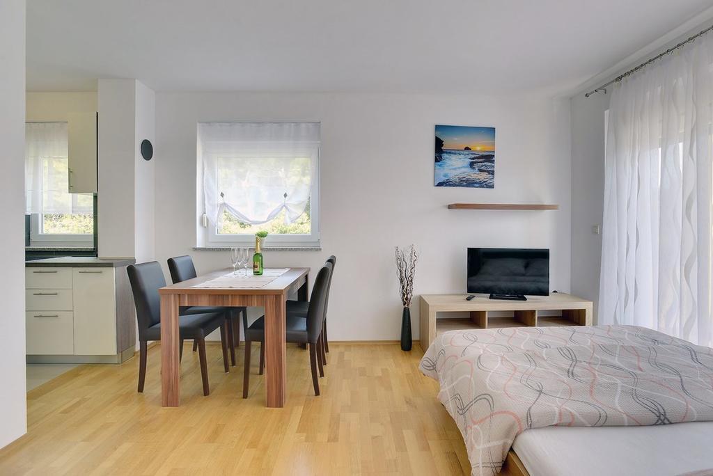 Apartments Kralj Medulin Eksteriør bilde