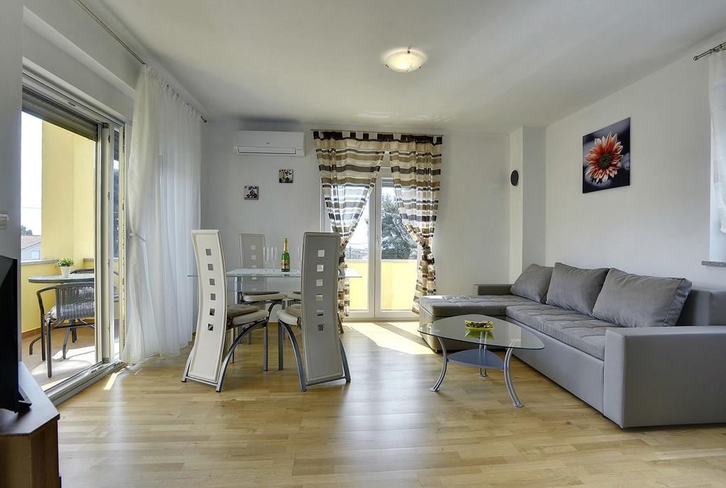 Apartments Kralj Medulin Eksteriør bilde