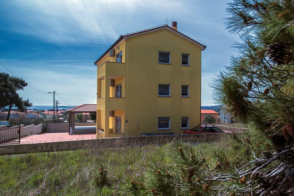 Apartments Kralj Medulin Eksteriør bilde